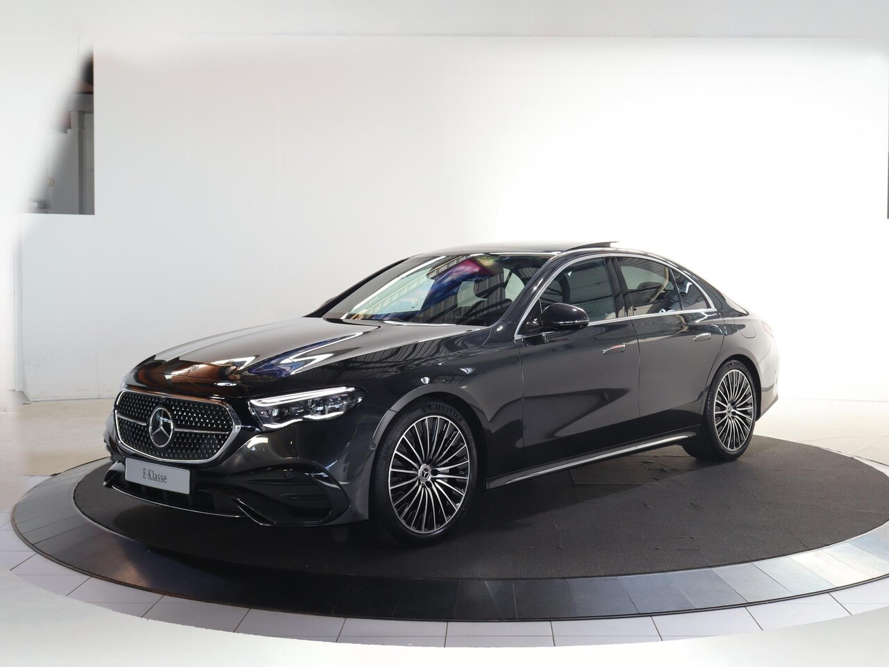 Mercedes-Benz E-klasse - 300e Sport Edition | Premium Plus pakket | Panoramaschuifdak | Superscreen | Nightpakket | - AutoWereld.nl