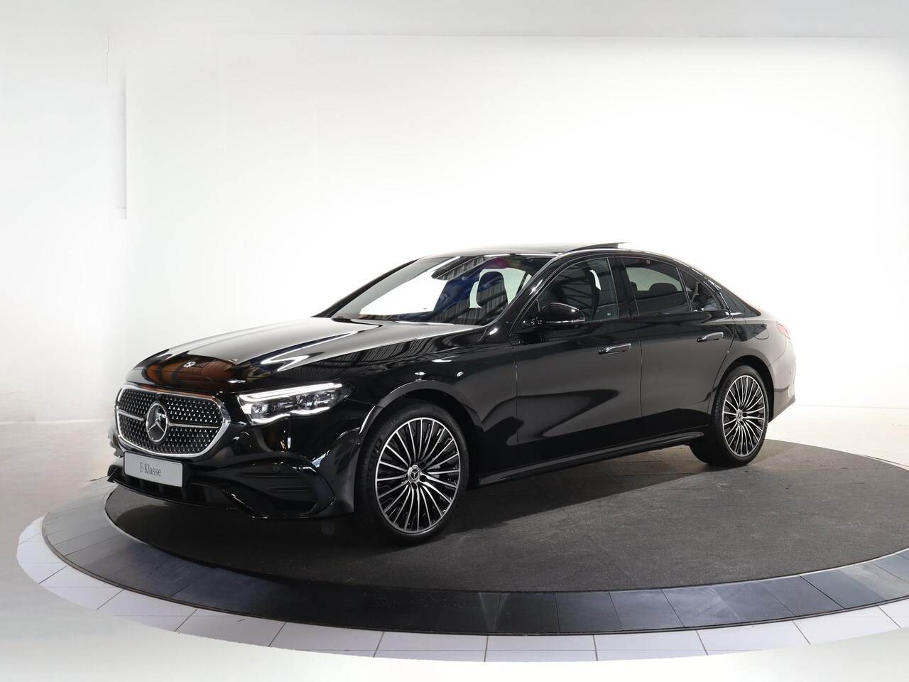 Mercedes-Benz E-klasse - 300e Sport Edition | Panoramaschuifdak | Premium Plus | Rijassistentiepakket Plus | Nightp - AutoWereld.nl