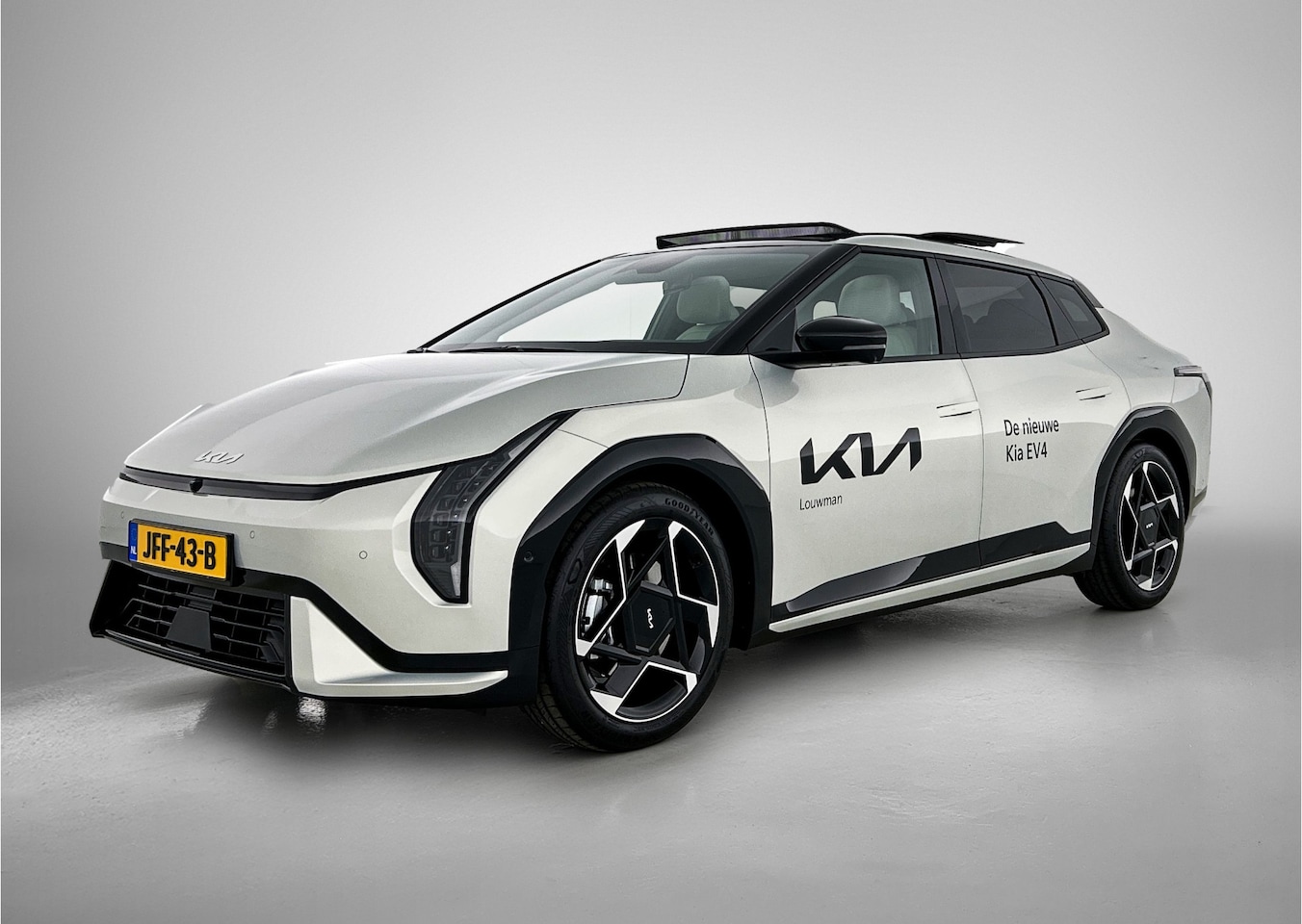Kia EV4 - GT-PlusLine 81.4 kWh | 10 Jaar Garantie | Panoramadak | Leder | Vehicle to Load | Per dire - AutoWereld.nl
