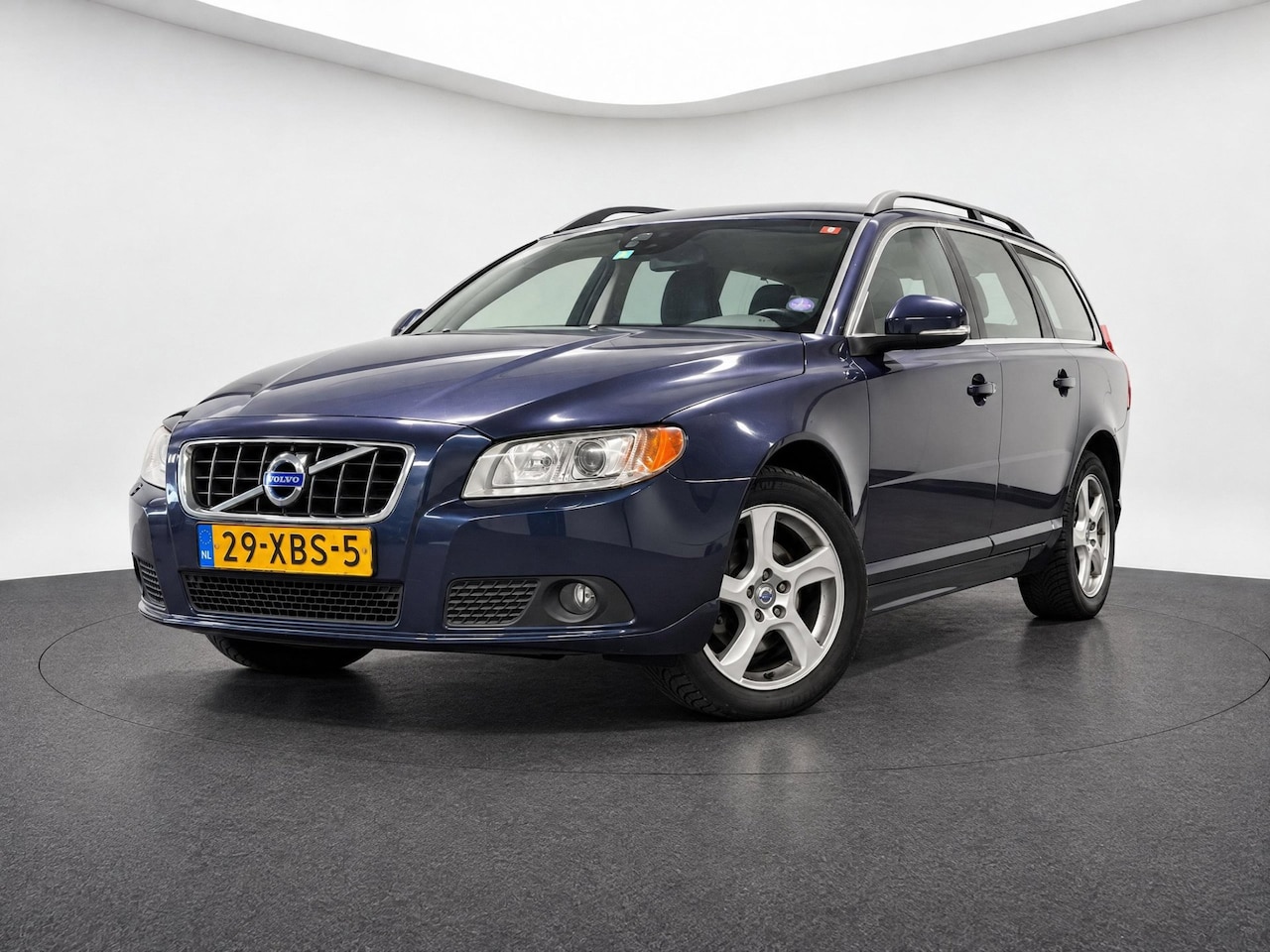 Volvo V70 - 1.6 T4 Limited Edition|TREKHAAK|AUT|NL AUTO|NAVI|PDC|LEDER - AutoWereld.nl