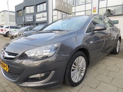 Opel Astra - 1.4 Turbo Cosmo sedan nl auto veel opties