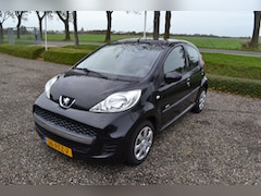 Peugeot 107 - 1.0-12V Millesim 200 Airco