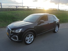 Audi Q2 - Q2 35 TFSI benzine airco ecc panorama dak Leder bekleding 63.000km