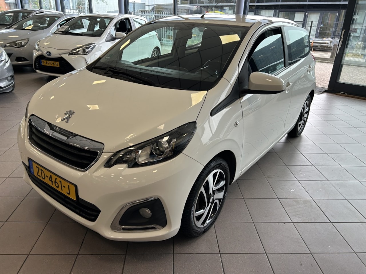 Peugeot 108 - 1.0 e-VTi Active TOP Airco 143 DKM BJ 2019 !!! - AutoWereld.nl