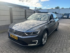 Volkswagen Passat Variant - 1.4 TSI GTE Highline PANO/ CAMERA/ 6MND GARANTIE