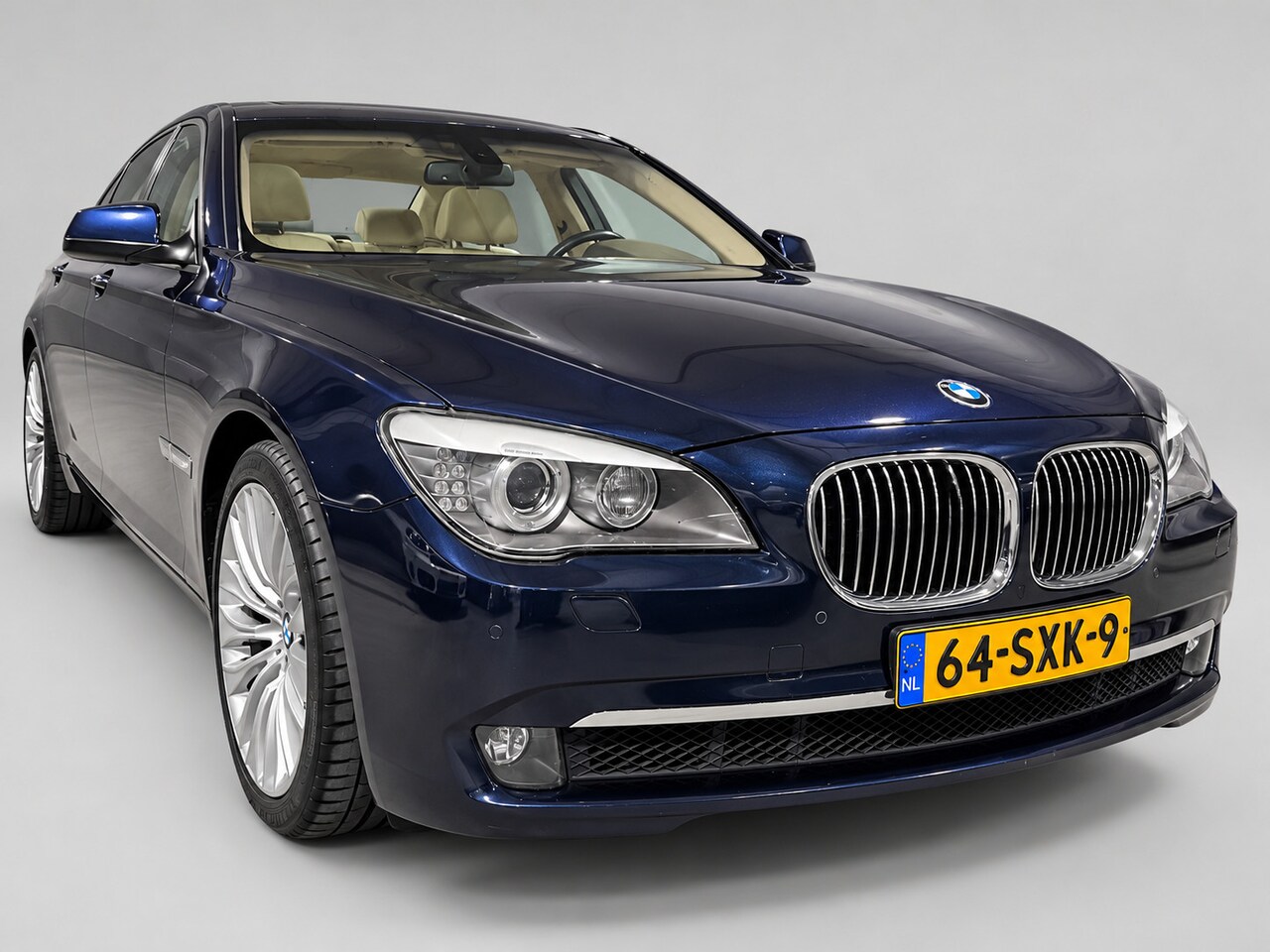 BMW 7-serie - 750i High Executive - Softclose - Memorystoelen - Schuifdak - NL Auto - AutoWereld.nl