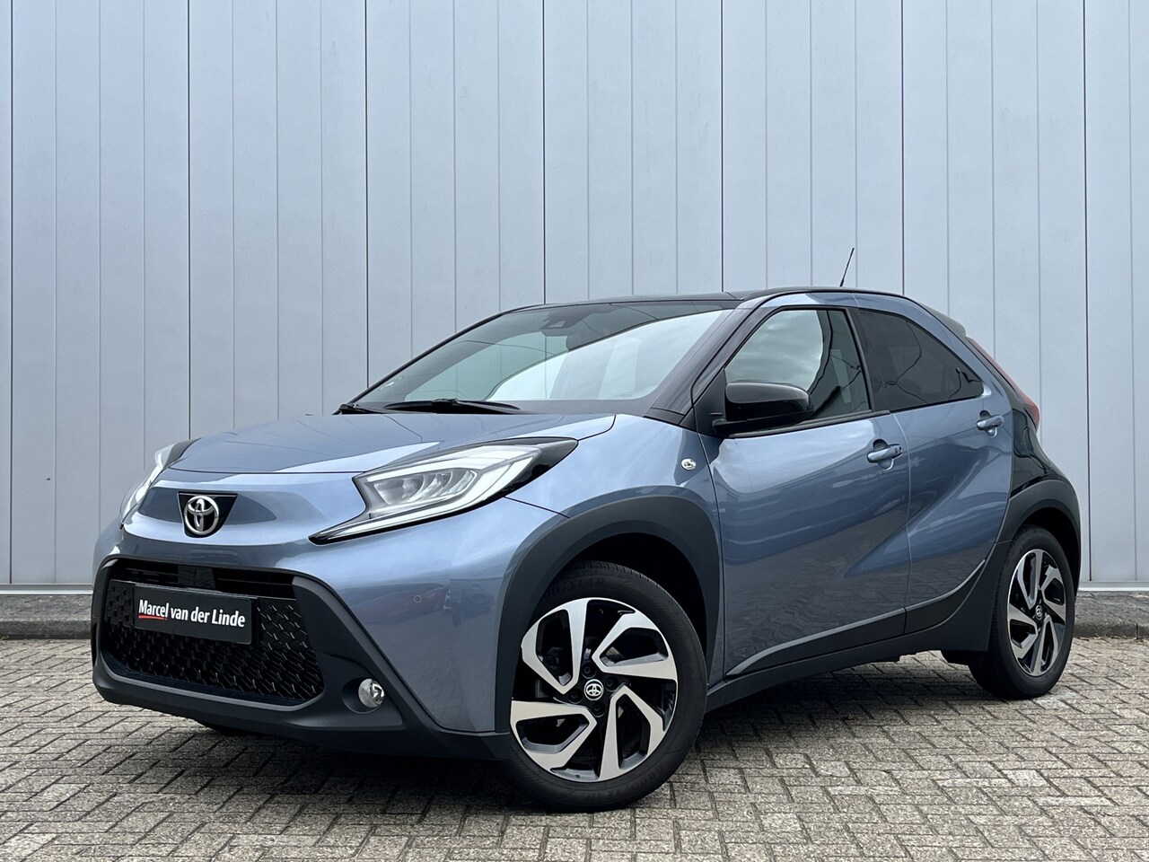 Toyota Aygo X - 1.0 VVT-i MT Envy Premium PDC Clima Stoelverwarming Apple Carplay Android auto - AutoWereld.nl