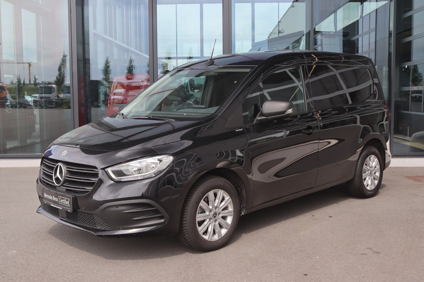 Mercedes-Benz Citan - 110 CDI Aut. L1 Pro |AIRCO/CAMERA/CRUISE/TREKHAAK | Certified - AutoWereld.nl