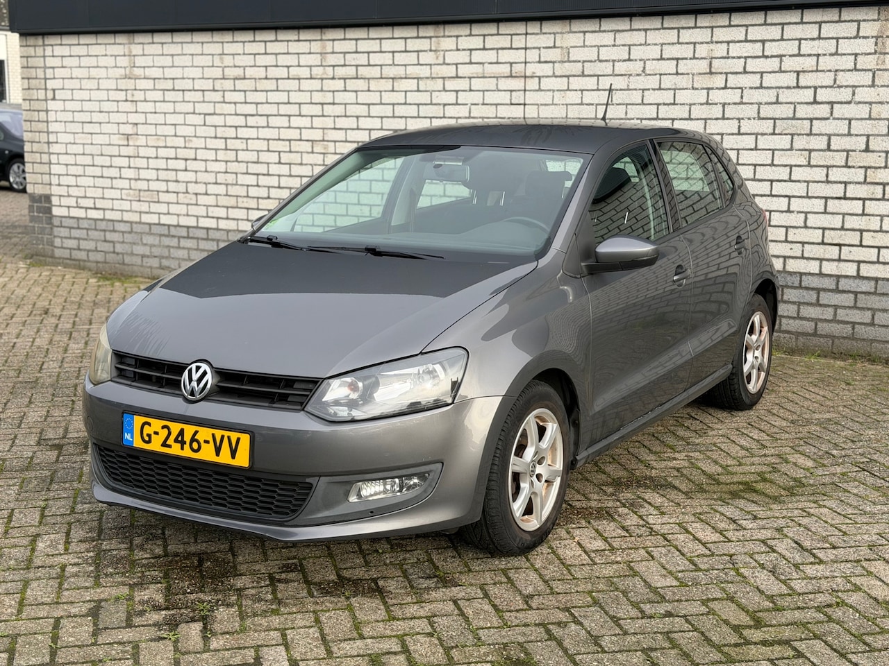 Volkswagen Polo - 1.2 TSI Highline 5DRS | Airco | Nwe APK | Achteruitrij Camera | Elektr ramen - AutoWereld.nl