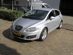 SEAT Leon - 1.2 TSI Ecomotive Businessline COPA nap pas airco navi nieuwe apk