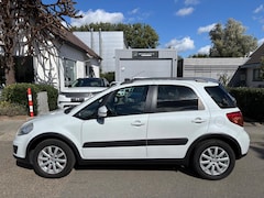 Suzuki SX4 - 1.6 Executive Navi Stoelverwarming Keyless