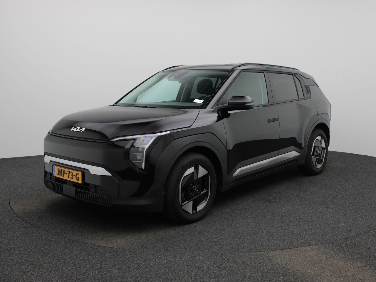 Kia EV3 - Plus 81.4 kWh | Stoelverwarming | Camera | Keyless | Navi | Clima | Adapt.Cruise | - AutoWereld.nl