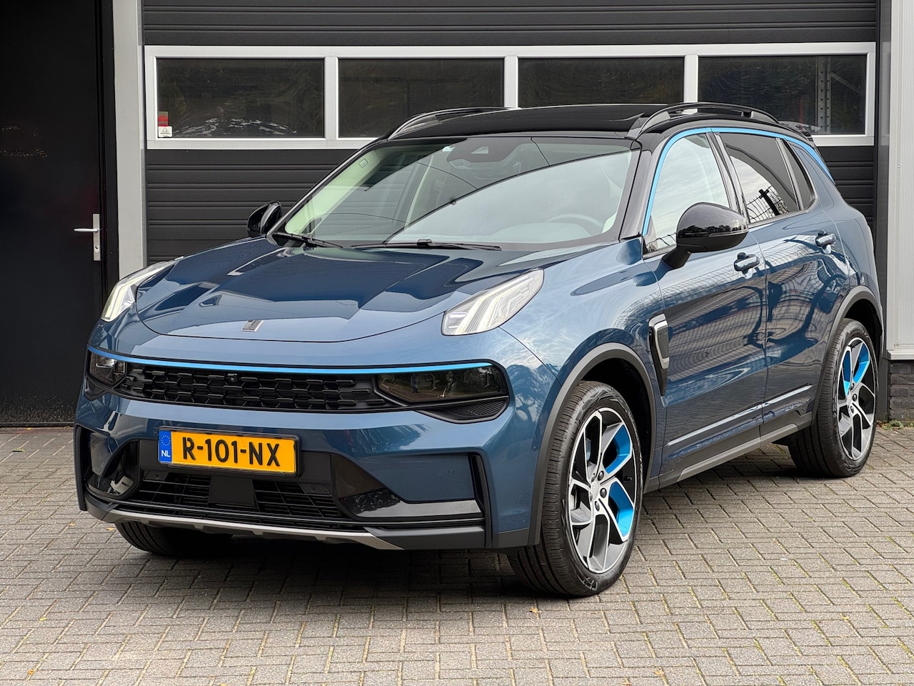 Lynk & Co 01 - 1.5 Pano, 360 Camera, Memory Stoel, Carplay, Keyless, Adaptive Cruise, NAP - AutoWereld.nl