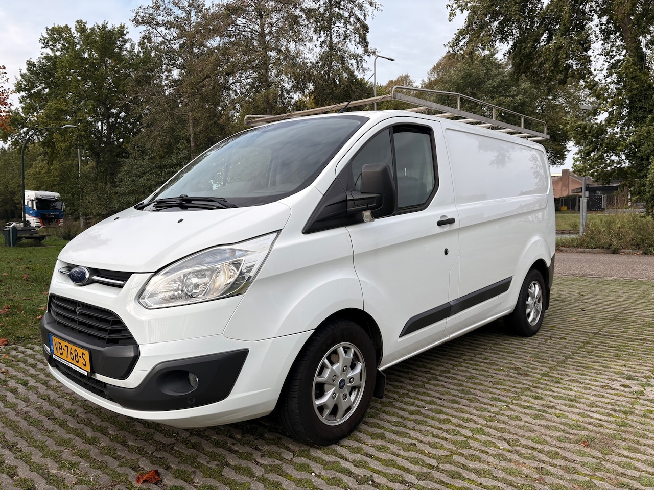 Ford Transit Custom - 290 2.2 TDCI L1H1 Trend - airco - cruise control - AutoWereld.nl