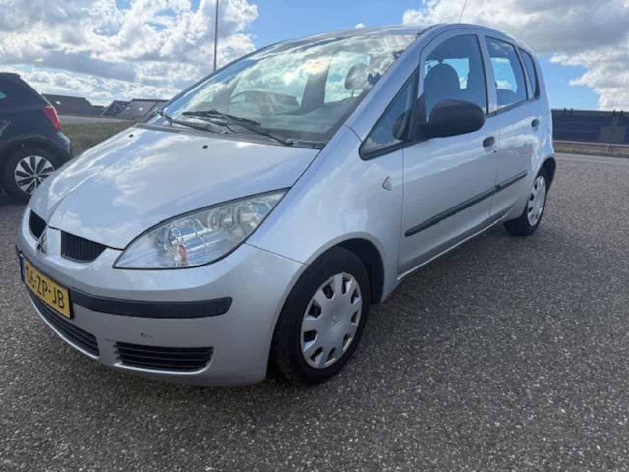 Mitsubishi Colt - 1.1 Incharge Airco Navigatie 2Eigen. Onderhouden - AutoWereld.nl