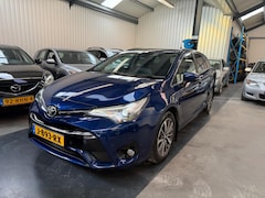 Toyota Avensis Touring Sports - 1.8 VVT-i Lease Pro RECHTSGESTUURD/AUT/NAVI/CLIMA