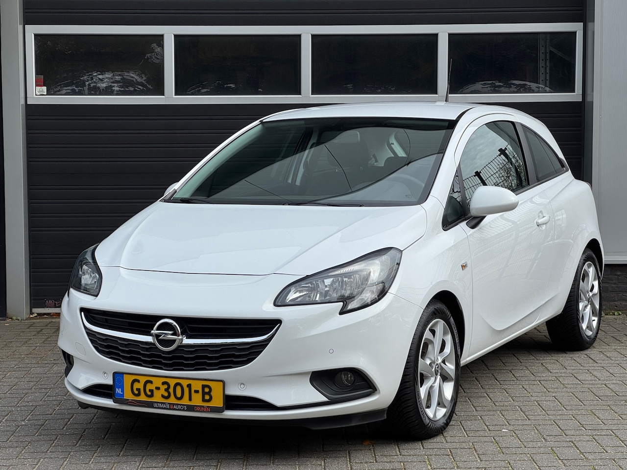 Opel Corsa - 1.4 Edition Automaat, Cruise, Airco, NAP - AutoWereld.nl