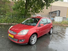 Ford Fiesta - 1.4-16V Futura XL LEUKE AUTO RIJDT EN SCHAKELT GOED