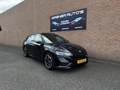 Skoda Octavia Combi - 2.0 TSI RS BOMVOLL KEYLESS PANO RIJHULPSYSTEMEN STUUR+STOELVERWARMING