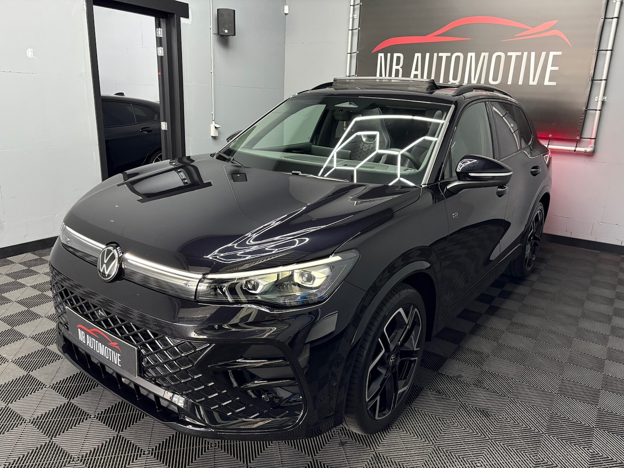 Volkswagen Tiguan - 1.5 eTSI R-line Edition Pano - AutoWereld.nl