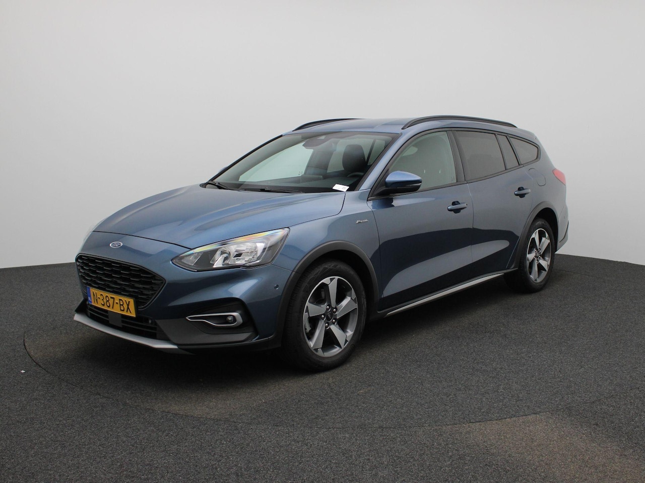 Ford Focus Wagon - 1.0 EcoBoost Active X Business | Apple Carplay/Android Auto | Achteruitrijcamera | Cruise - AutoWereld.nl
