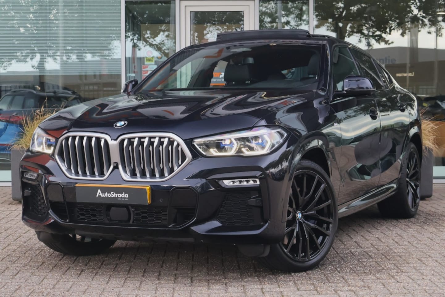 BMW X6 - (g06) xDrive40i M-SPORT 340pk | NL AUTO | 1e EIG | DEALERONDERHOUDEN | BTW | PANO | LASER - AutoWereld.nl