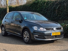 Volkswagen Golf - All Star Sport Navigatie Cruise Trekhaak Automatisch inparkeren Inklapbare spiegels Lm vel
