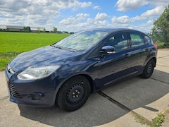 Ford Focus - 1.0 EcoBoost Edition/ bj 2014/ motor defect