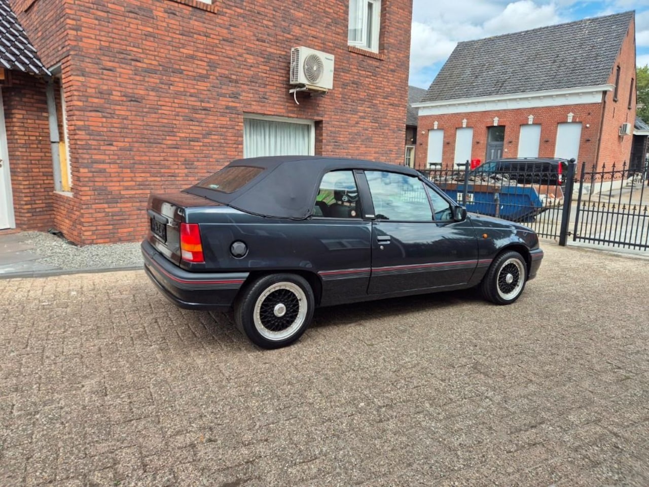 Opel Kadett - 1.6S Cabrio Bertone - AutoWereld.nl