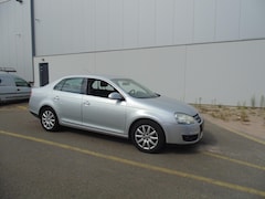 Volkswagen Jetta - 1.6 Comfortline Business LPG G3 AUTOMAAT