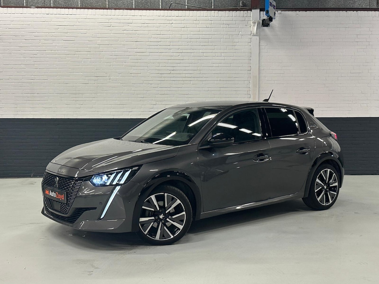 Peugeot 208 - 1.2 PureTech GT-LINE / Virtual / DAB / Camera / CarPlay / Navi - AutoWereld.nl