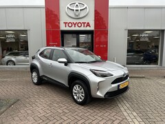 Toyota Yaris Cross - 1.5 Hybrid Active Automaat | Boekjes compleet | Achteruitrij camera | Navigatie Apple CarP