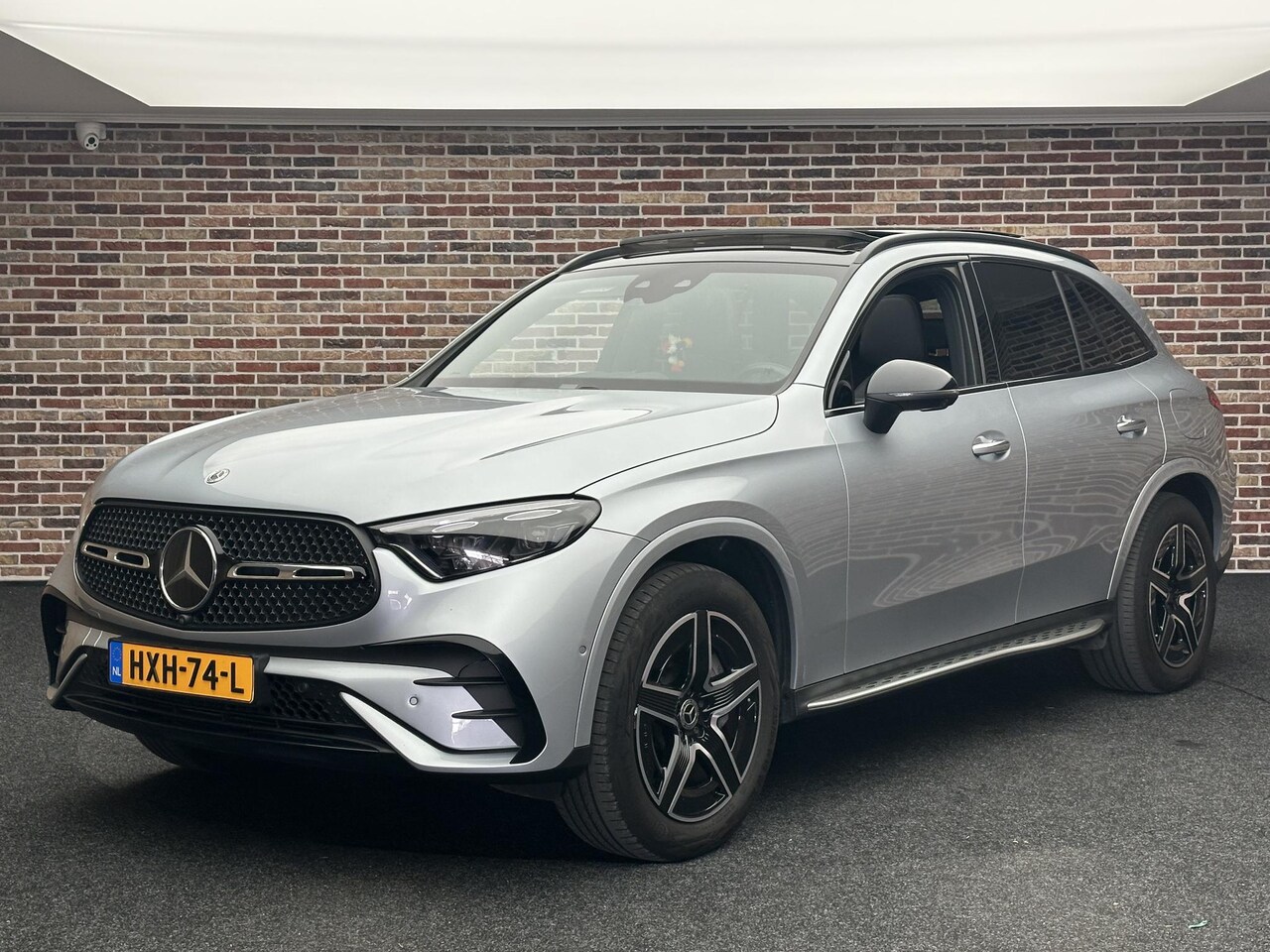 Mercedes-Benz GLC-klasse - 400e 4MATIC AMG Line Burmeister Panorama Trekhaak Carbon Camera - AutoWereld.nl