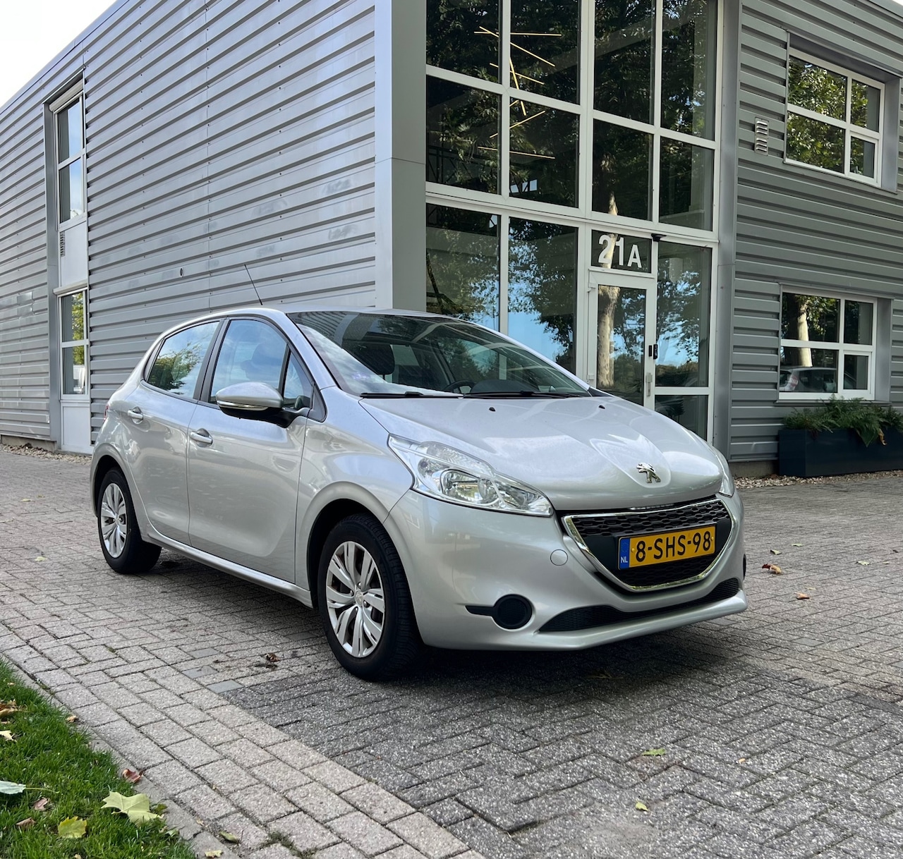 Peugeot 208 - 1.2 VTi Active Airco Nap - AutoWereld.nl