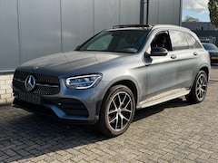 Mercedes-Benz GLC-klasse - 300e 4MATIC AMG Line 20"/Panoramadak/Trekhaak/Leder/Stoelverwarming + ventilatie//Keyless/