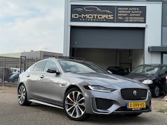 Jaguar XE - 2.0 P300 AWD R-Dynamic HSE pano DEALER AUT bomvol optie