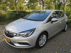 Opel Astra - 1.6 CDTI 120 Jaar Edition