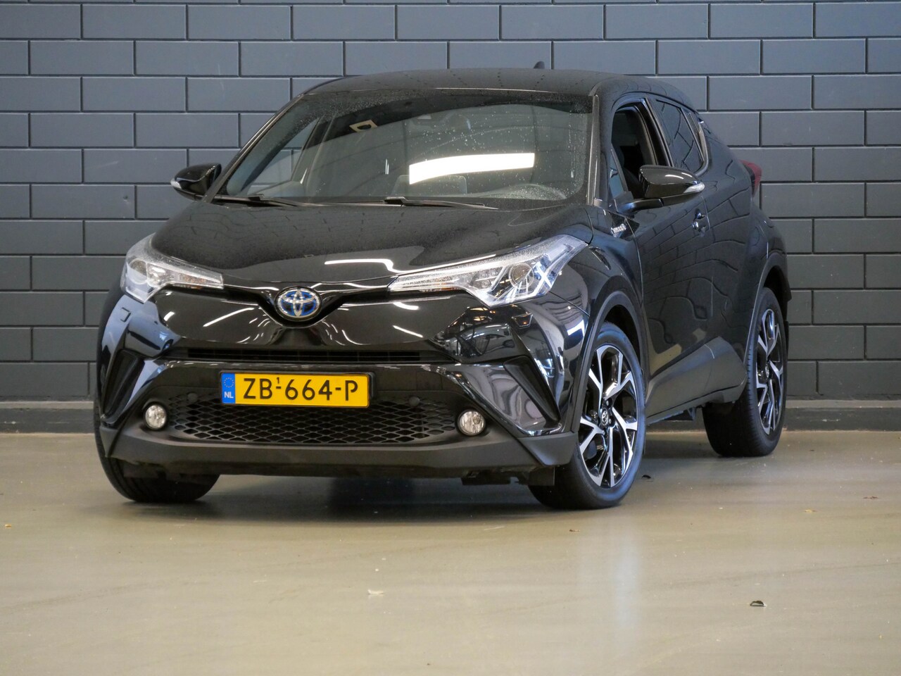 Toyota C-HR - 1.8 Hybrid Automaat Style | CAMERA | CRUISE CONTROL | - AutoWereld.nl