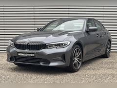 BMW 3-serie - 320i High Executive Edition / Nederlandse Auto / Navigatie / Lederen bekleding / Parkeerca