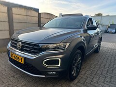 Volkswagen T-Roc - 1.5 TSI Sport CLIMA/ PANO/ DIGI DASH/ LM VELGEN