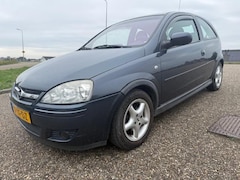 Opel Corsa - 1.4-16V Silverline Airco Trekhaak Velg 2DeEigenaar APK 10-2026