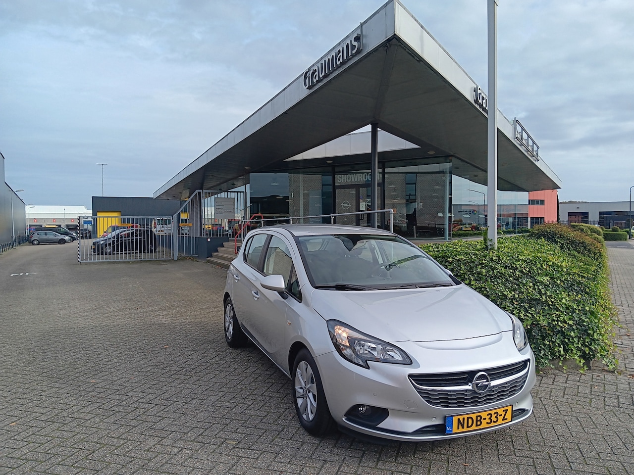 Opel Corsa - 1.4 90PK Edition AUTOMAAT, Airco, CruiseControl, etc.etc. incl. 12 maanden BOVAG-garantie. - AutoWereld.nl