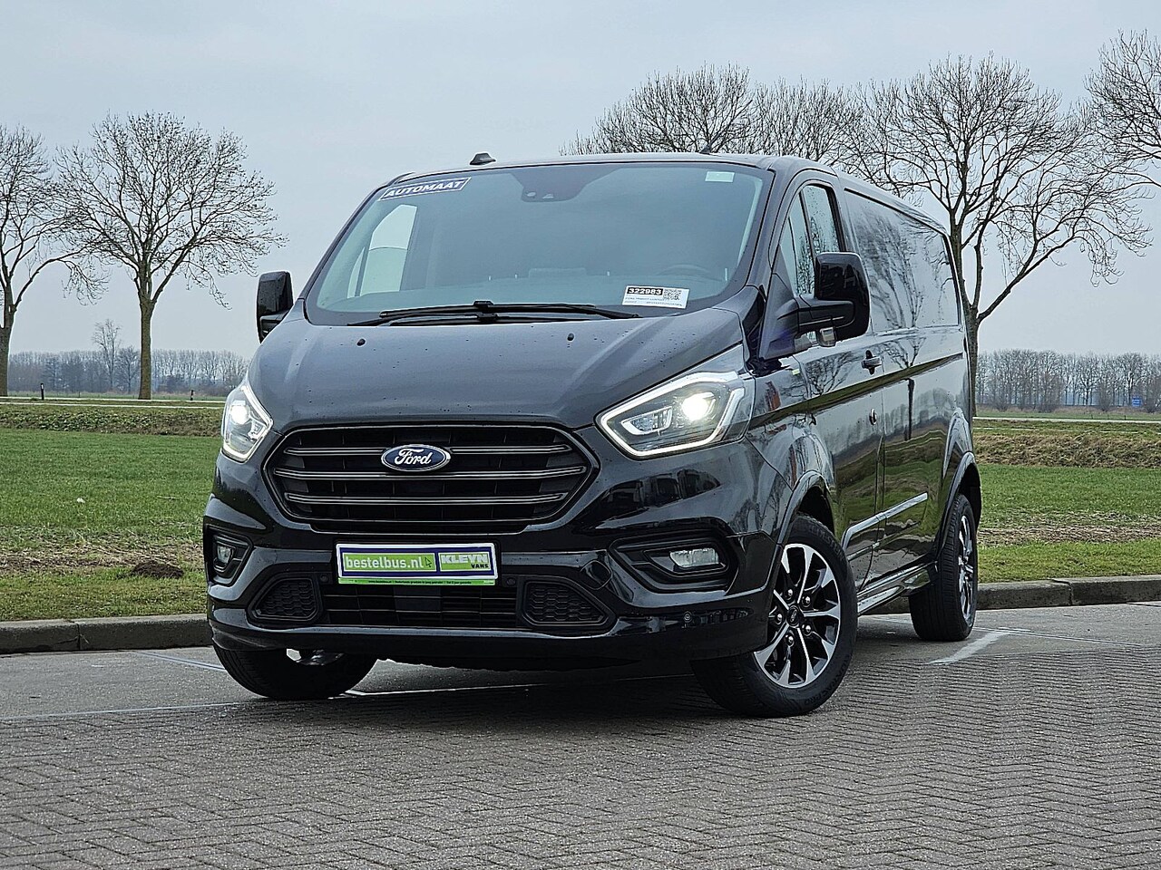 Ford Transit Custom - 2.0 L2H1 Sport Navi - AutoWereld.nl