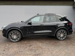 Porsche Cayenne - 4.2 D S panoramadak
