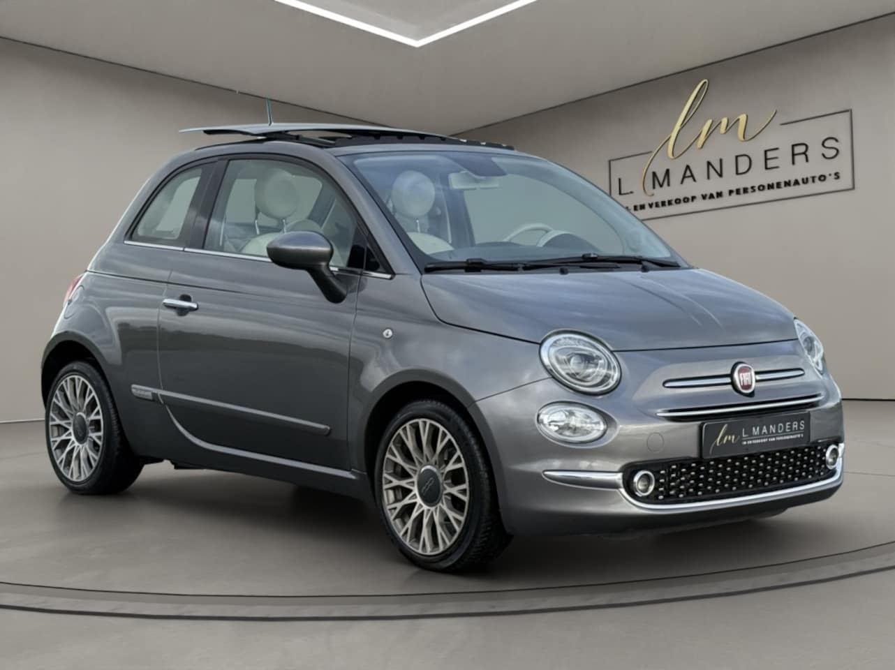 Fiat 500 - 0.9 TwinAir Turbo Lounge 2019 GRIJS | Schuifdak | Airco | Naviga - AutoWereld.nl