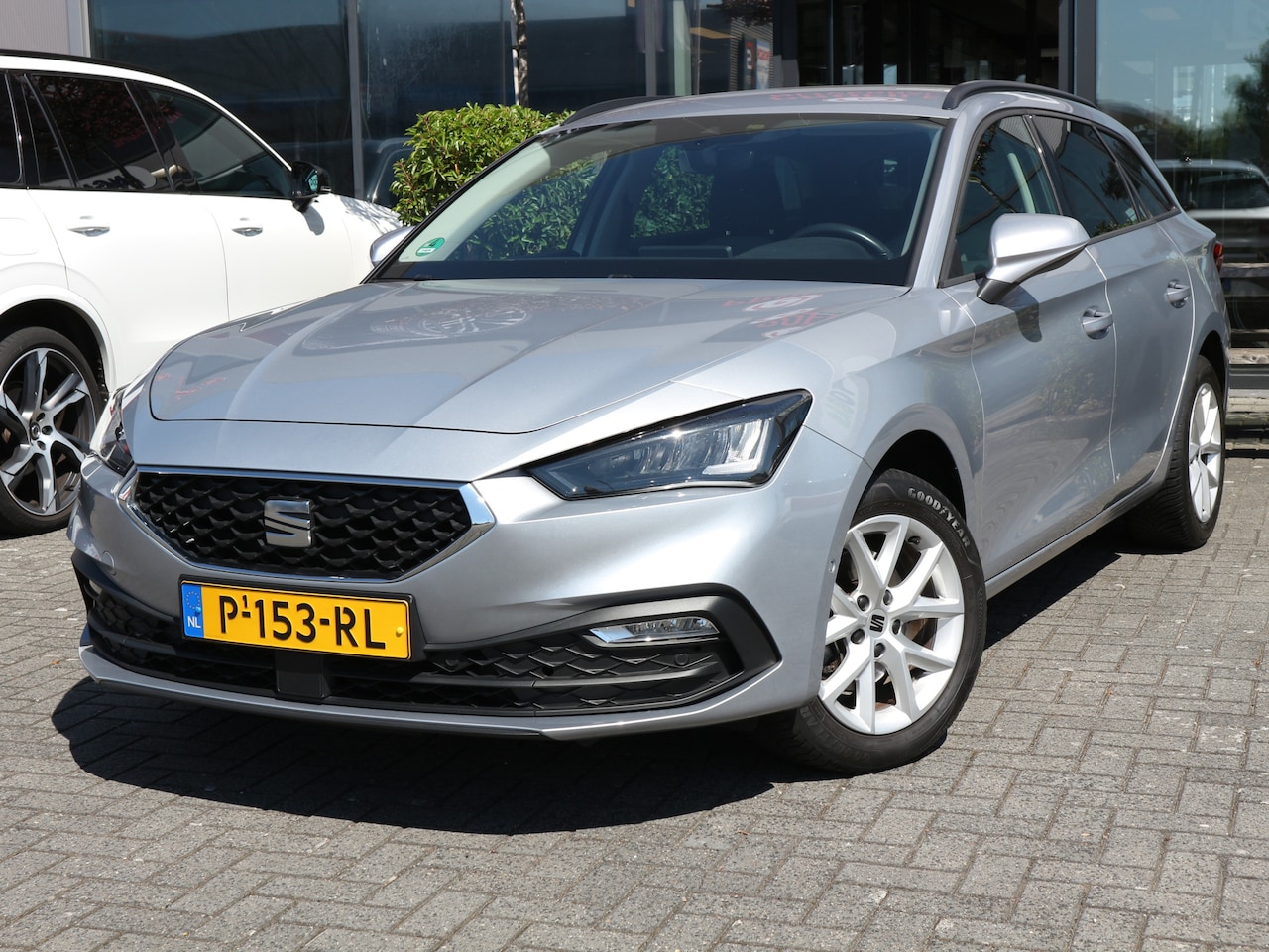 SEAT Leon Sportstourer - 1.0 TSI Style Business VIRTUAL CLIMA ADAP CRUISE - AutoWereld.nl