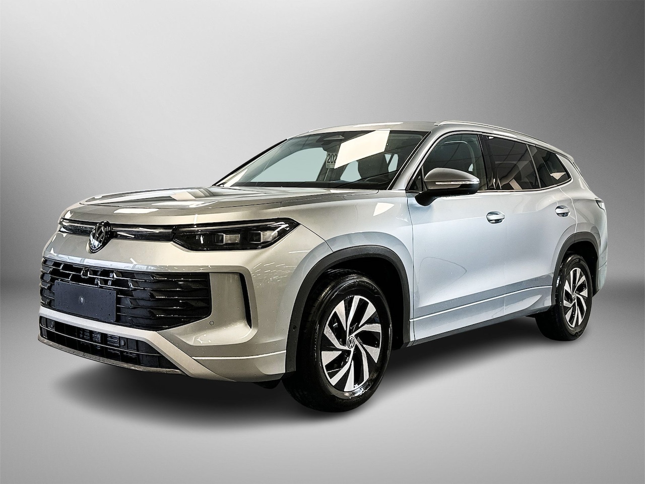 Volkswagen Tayron - 1.5 150pk eTSI Life Edition 7p. Derde zitrij | 360 graden camera 'Area View'  | Verwarmbar - AutoWereld.nl