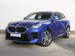 BMW X2 - sDrive20i M Sport Automaat / Sportstoelen / Achteruitrijcamera / M Adaptief onderstel / Co