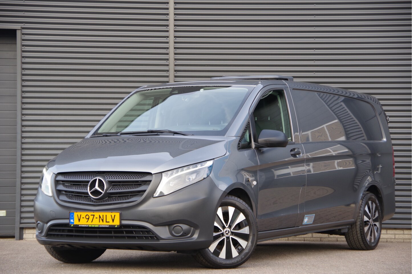 Mercedes-Benz Vito - 114 CDI XL AUT. KOELWAGEN/VRIESWAGEN, DAG/NACHT KOELING, LED, LEDER, CRUISE, CAMERA, KOELA - AutoWereld.nl