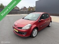 Renault Clio - 1.6-16V Initiale weinig km nette auto